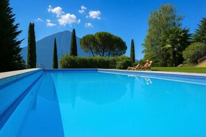 Seasonal outdoor pool - Villa Isella - Mansarda (Carlazzo)