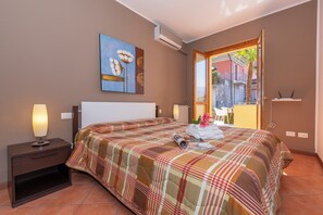 1 bedroom, iron/ironing board, bed sheets