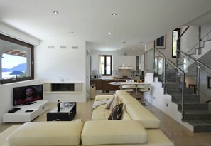 Family Villa, Multiple Bedrooms, Mountainside (Villa Lumbini) | Living area - Villa Lumbini (Plesio)