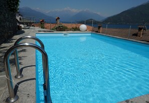 Piscine extérieure (ouverte en saison), piscine chauffée