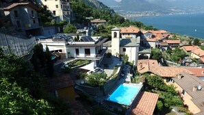 Seasonal outdoor pool, a heated pool - Villa Luminosa (Pianello del Lario)