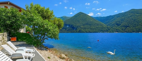 วิลล่าสำหรับครอบครัว, หลายห้องนอน, 2 ห้องน้ำ, ริมทะเลสาบ (Villa L'Approdo) | บริเวณภายนอก