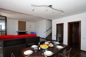 Family Penthouse, Multiple Beds, 2 Bathrooms, Garden Area (Villetta Belvedere Perledo) | Private kitchen | Fridge, microwave, oven, stovetop