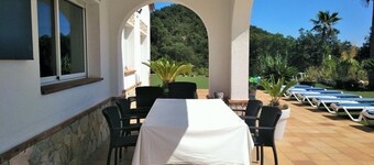 Villa Tropics. Ideal for families, young people, athletes ... pets are allowed