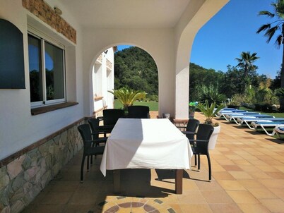 Villa Tropics. Ideal for families, young people, athletes ... pets are allowed