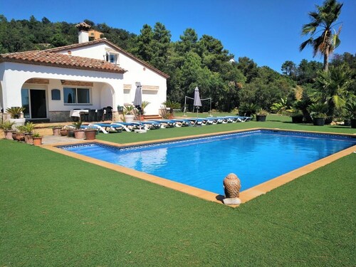 Villa Tropics. Ideal for families, young people, athletes ... pets are allowed