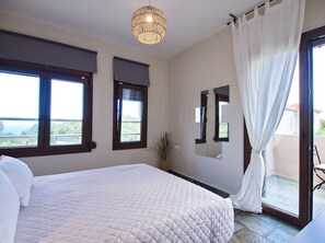 2 bedrooms, iron/ironing board, bed sheets - Villa Minetti (Lourdas)