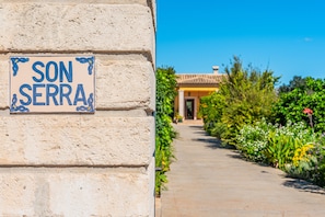 Exterior detail - Country Home “Son Serra” in Rural Area with Air Conditioning, Terrace & Garden (Buger)