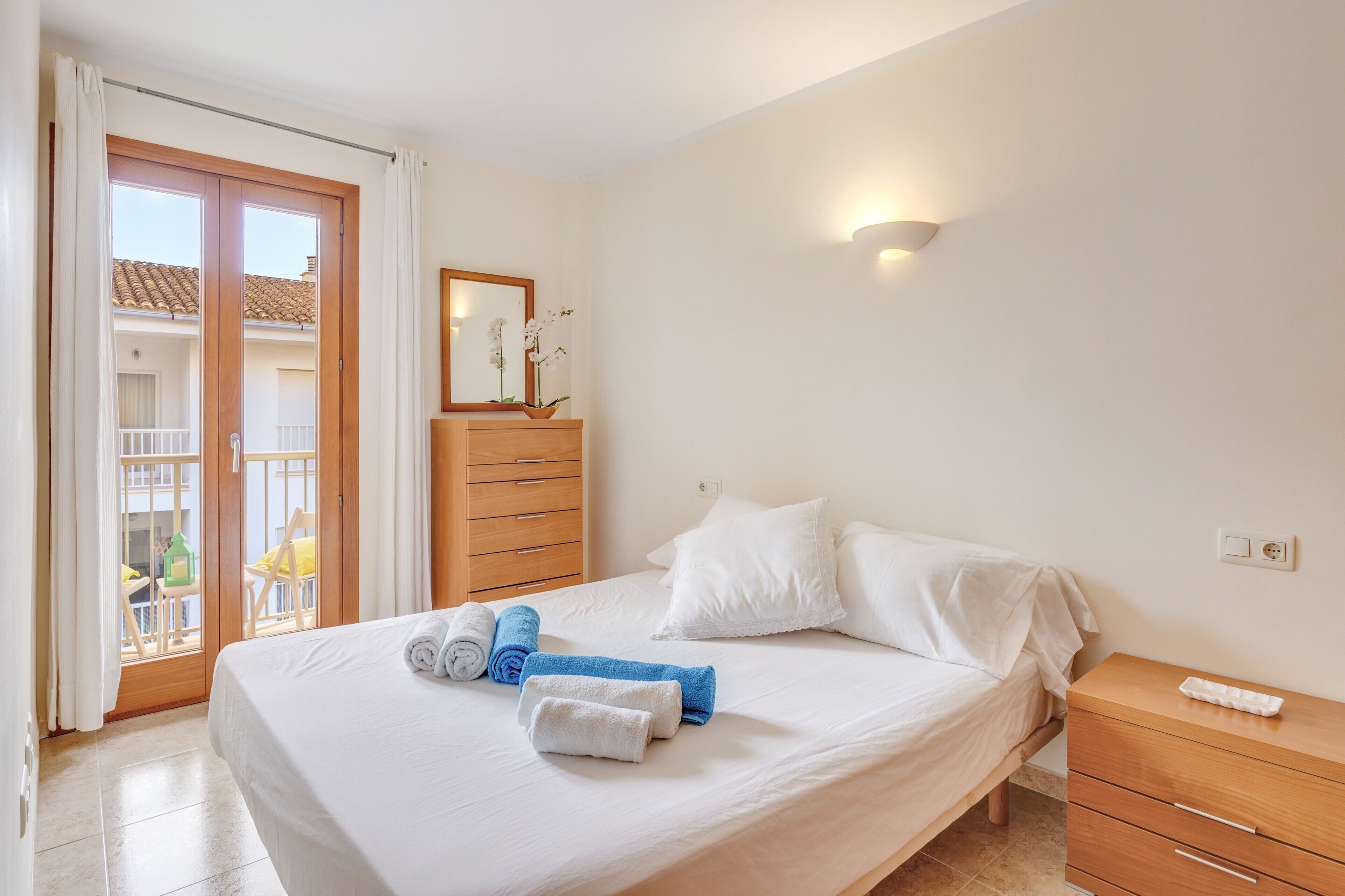 2 slaapkamers, een strijkplank/strijkijzer, gratis wifi, beddengoed