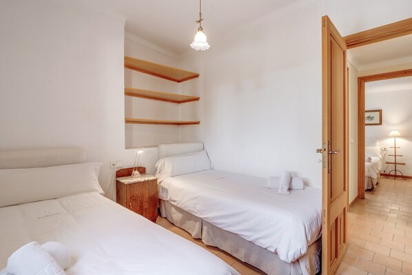 2 bedrooms, free WiFi, bed sheets