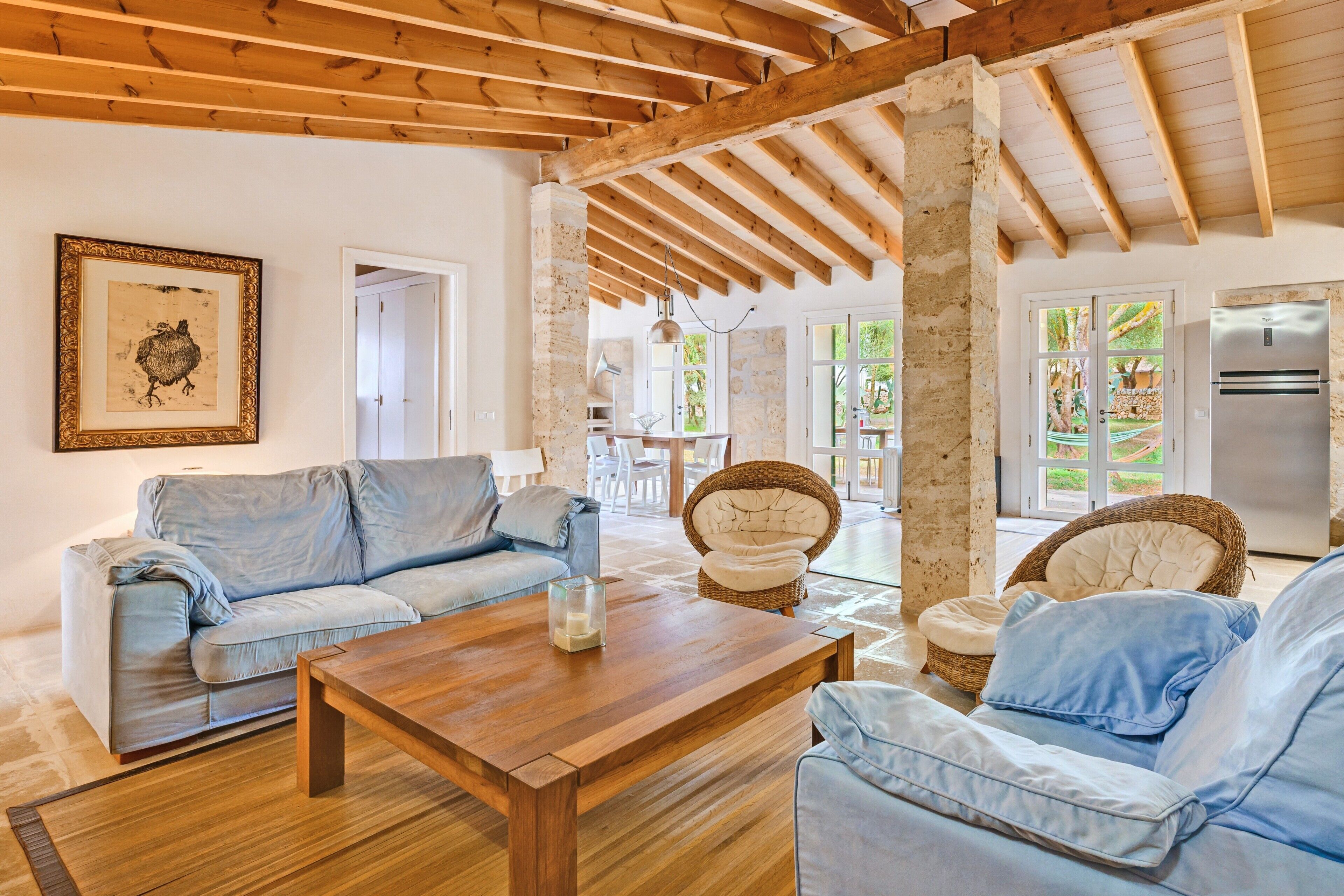 Télévision, cheminée