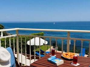 تناول الطعام بالخارج