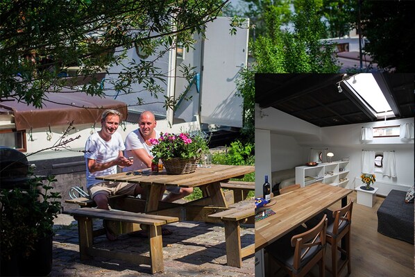 Outdoor dining - Cosy houseboat studio in the old city center (Amsterdam)