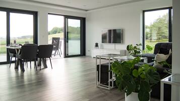 Smart-TV, Stereoanlage