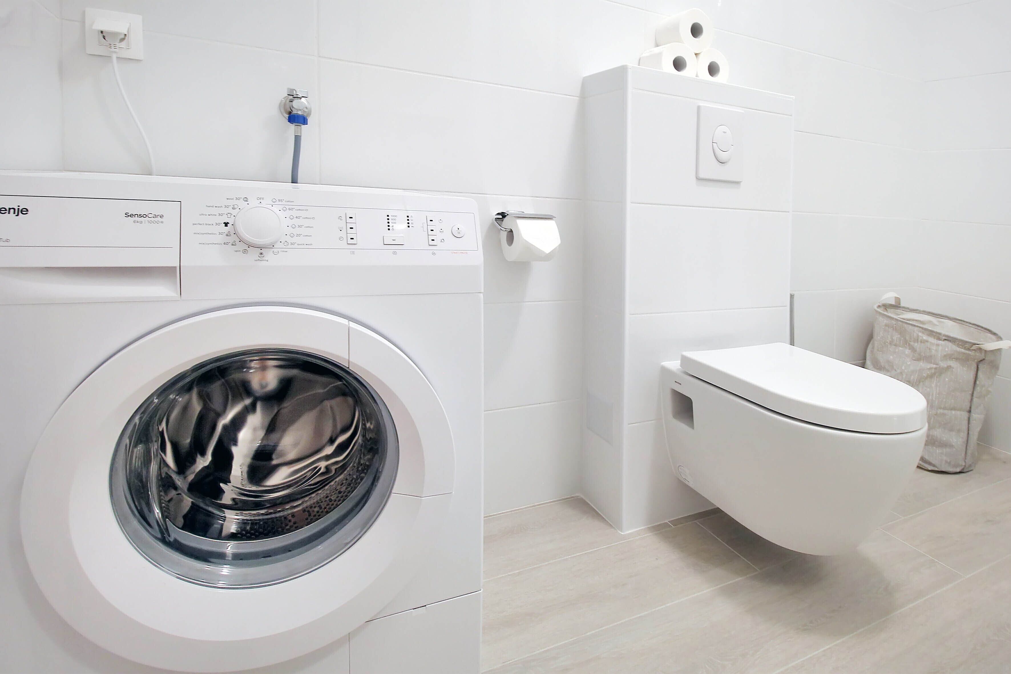 Superior-Apartment | Badezimmer | Dusche, Hydromassagedusche, Haartrockner, Handtücher