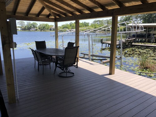 Edgewater lake house Sanford/Orlando near SFB