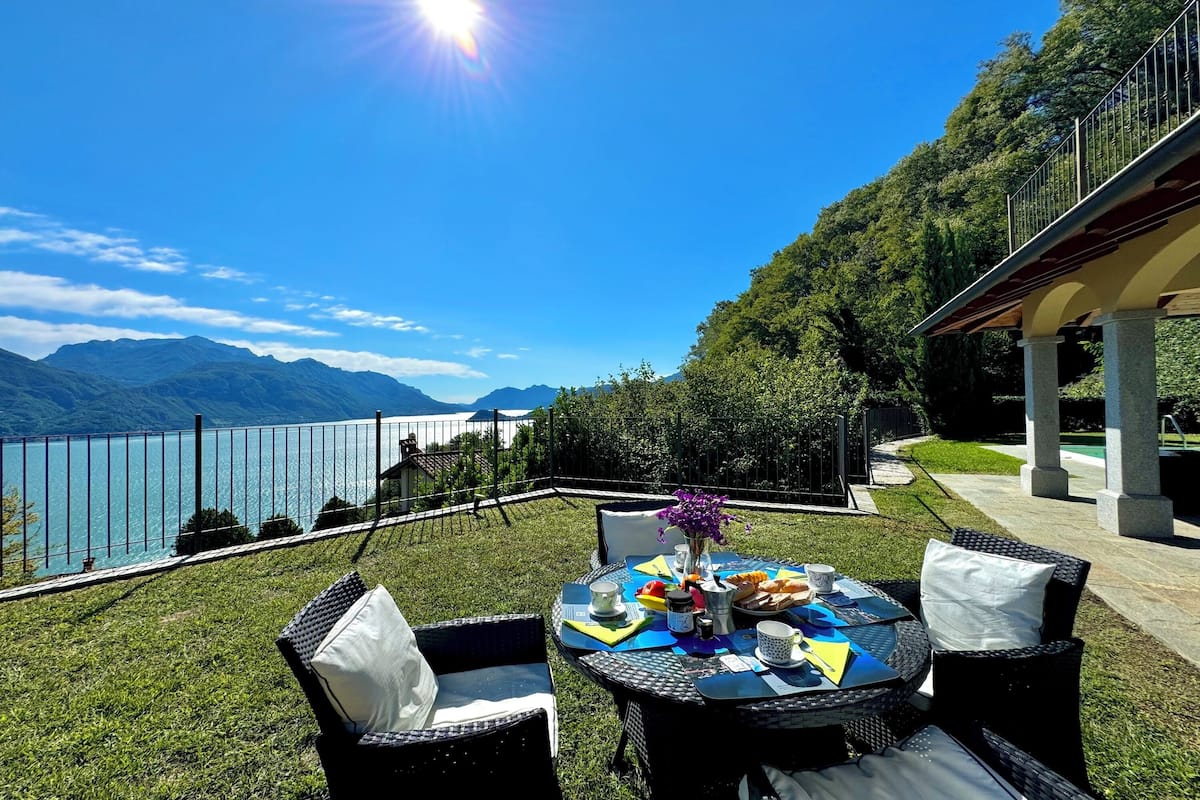 Family Villa, Multiple Bedrooms, 2 Bathrooms, Mountainside (Villa Serena) | Outdoor dining