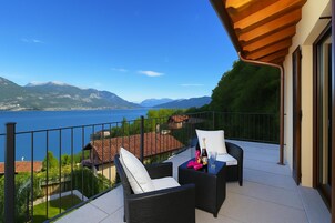 Villa familiare, camere multiple, 2 bagni, lato montagna (Villa Serena) | Terrazza/patio