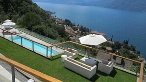 游泳池