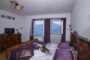 Family Townhome, Multiple Bedrooms, 2 Bathrooms, Lakeside (Nobiallo Fantastico) | 3 bedrooms, iron/ironing board, free Internet, bed sheets - Nobiallo Fantastico (Menaggio)