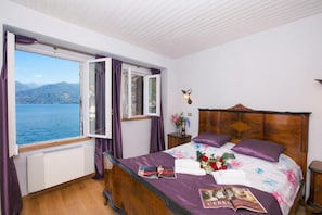 3 makuuhuonetta, silitysrauta/-lauta, ilmainen internet, vuodevaatteet