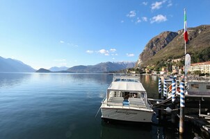 Family Townhome, Multiple Bedrooms, 2 Bathrooms, Lakeside (Nobiallo Fantastico) | Exterior