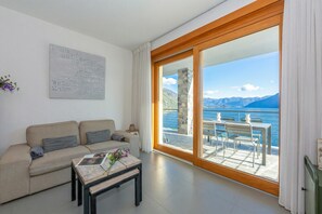 Appartement Familial, plusieurs chambres, côté montagne (Residence degli Oleandri 2A) | Coin séjour
