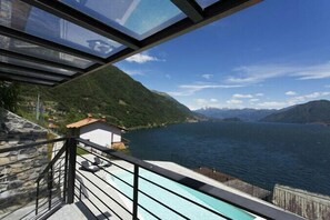 Familie appartement, Meerdere bedden, uitzicht op gebergte (Residence degli Oleandri 5A) | Balkon