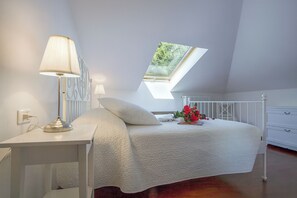 Apartamento familiar, varias habitaciones (Casa Al Prato Apt. F) | 2 dormitorios, tabla de planchar con plancha, wifi y ropa de cama