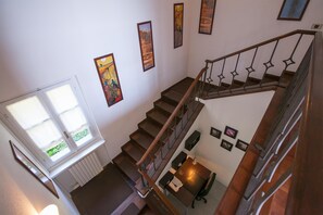 Family Villa, Multiple Bedrooms, 2 Bathrooms, Mountainside (Villa Lakecomo - Ritrovo) | Staircase - Villa Lakecomo - Ritrovo (Menaggio)