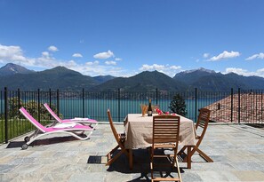 Family Apartment, Multiple Bedrooms, Mountainside (Parco dei Cervi Terrazzo) | Outdoor dining - Parco dei Cervi Terrazzo (Menaggio)