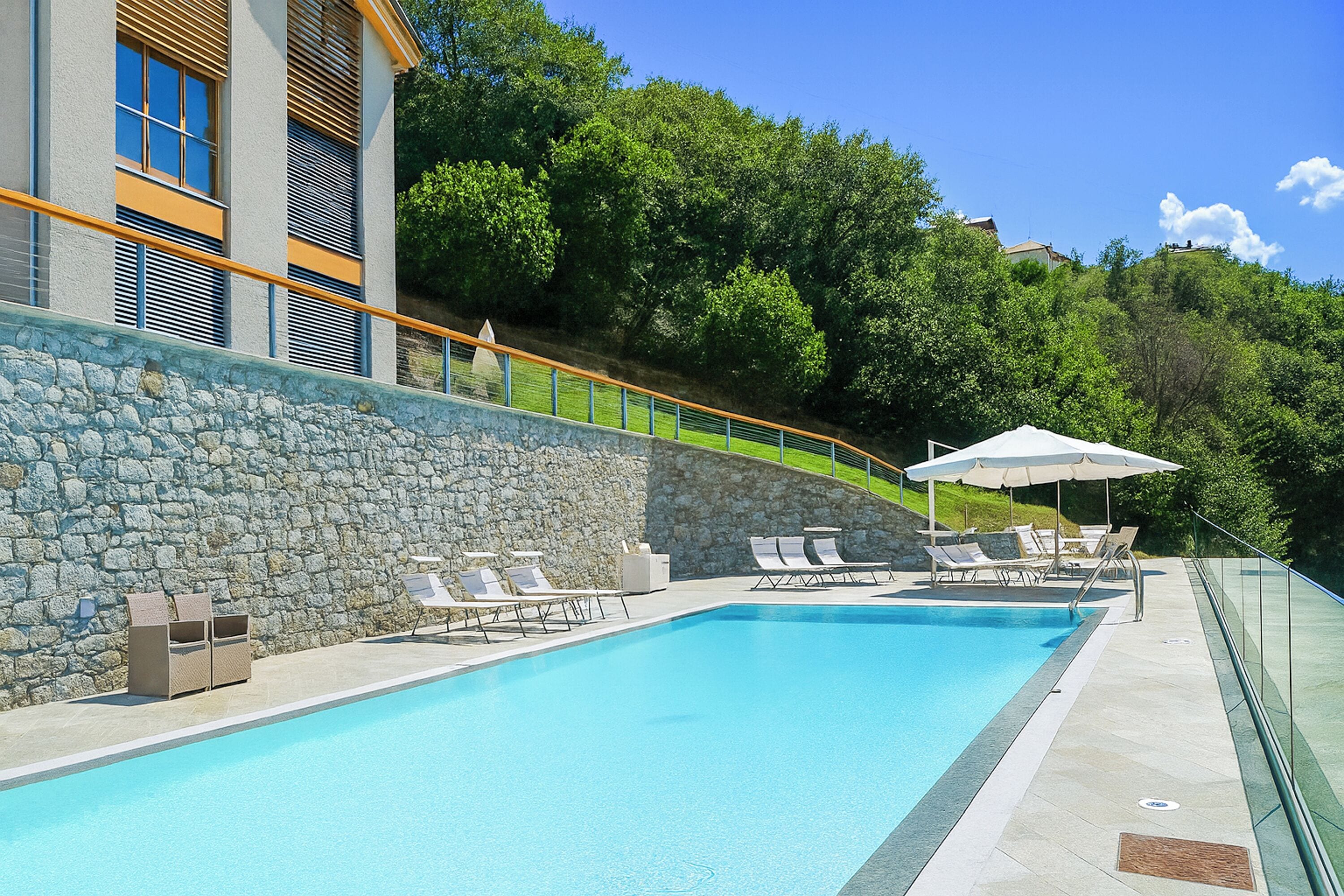 Family Apartment, Multiple Bedrooms, 2 Bathrooms, Mountainside (Riva Bellano Margherita 2) | Outdoor pool