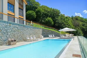 Family Apartment, Multiple Bedrooms, 2 Bathrooms, Mountainside (Riva Bellano Margherita 2) | Outdoor pool | Seasonal outdoor pool