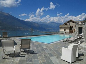 Outdoor pool - Riva Bellano Gardenia 3 (Bellano)
