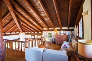 Perhehuvila, 2 makuuhuonetta, mikroaaltouuni, vuorten lähellä (Villa Il Castagno) | Sisätilat
