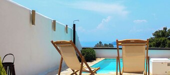 Seaside Aqua Bliss & Serenity with Private Pool