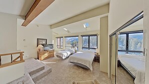 3 bedrooms, laptop workspace, free WiFi - Slopeside 1849 Condos - Comfortable 3 BR Condos with Full Kitchens (Mammoth Lakes)
