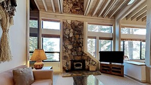 Condo, 4 Bedrooms | Living area