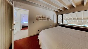 Condo, 4 Bedrooms