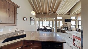 Condo, 4 Bedrooms | Private kitchen | Fridge, oven, coffee/tea maker, toaster - Remodeled Spacious Condo - Next to Car Charging, Hot Tubs, Village Gondola by RedAwning (Mammoth Lakes)