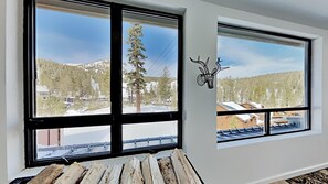 Condo, 3 Bedrooms | Interior - 3 Bedroom Condo with Amazing Location Just Steps to Mammoth Mountain by RedAwning (Mammoth Lakes)