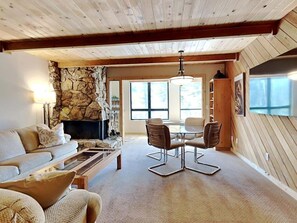 Leilighet, 2 soverom | Oppholdsområde