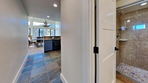 Condo, 4 Bedrooms | Interior