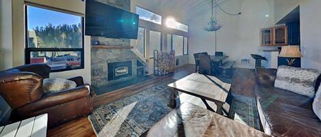 Apartment, 4 Schlafzimmer | Wohnbereich