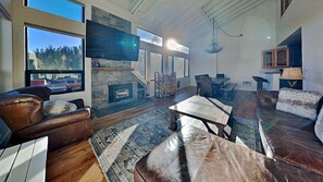 Apartment, 4 Schlafzimmer | Wohnbereich