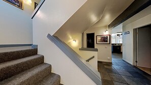 Condo, 4 Bedrooms | Interior