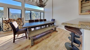 Condo, 4 Bedrooms | Dining