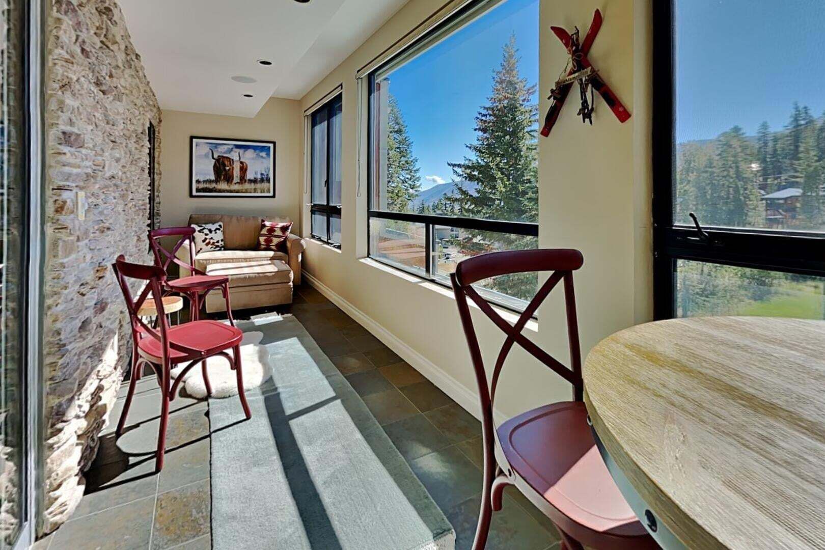 Condo, 2 Bedrooms | Interior
