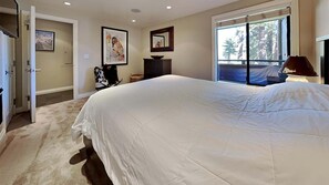 Condo, 2 Bedrooms - Beautiful 2 Bedroom Condo with Amazing View! Spacious Layout and Great Location! by RedAwning (Mammoth Lakes)