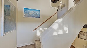 Condo, 4 Bedrooms | Interior